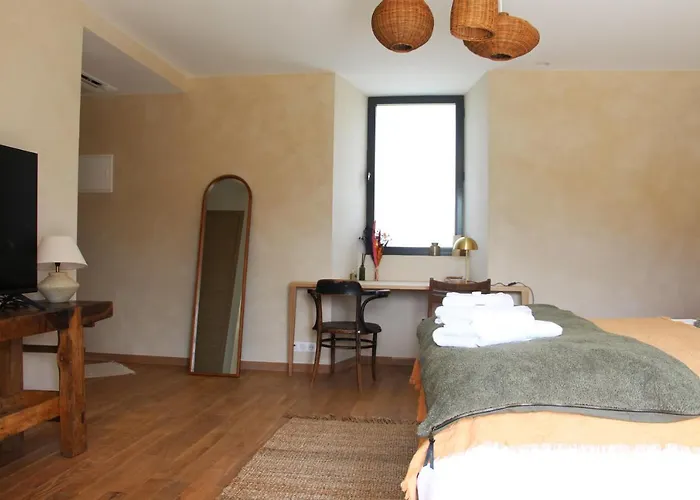 Allee Des Noyers ベッド・アンド・ブレックファスト 3*