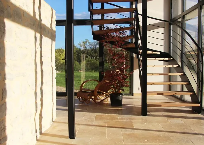 ベッド・アンド・ブレックファスト Allee Des Noyers Saint-Michel-de-Bannières