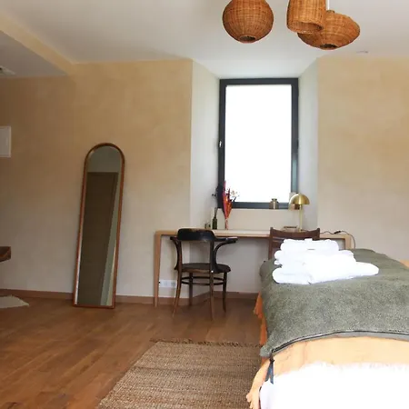 Allée Des Noyers Couette-café 3*